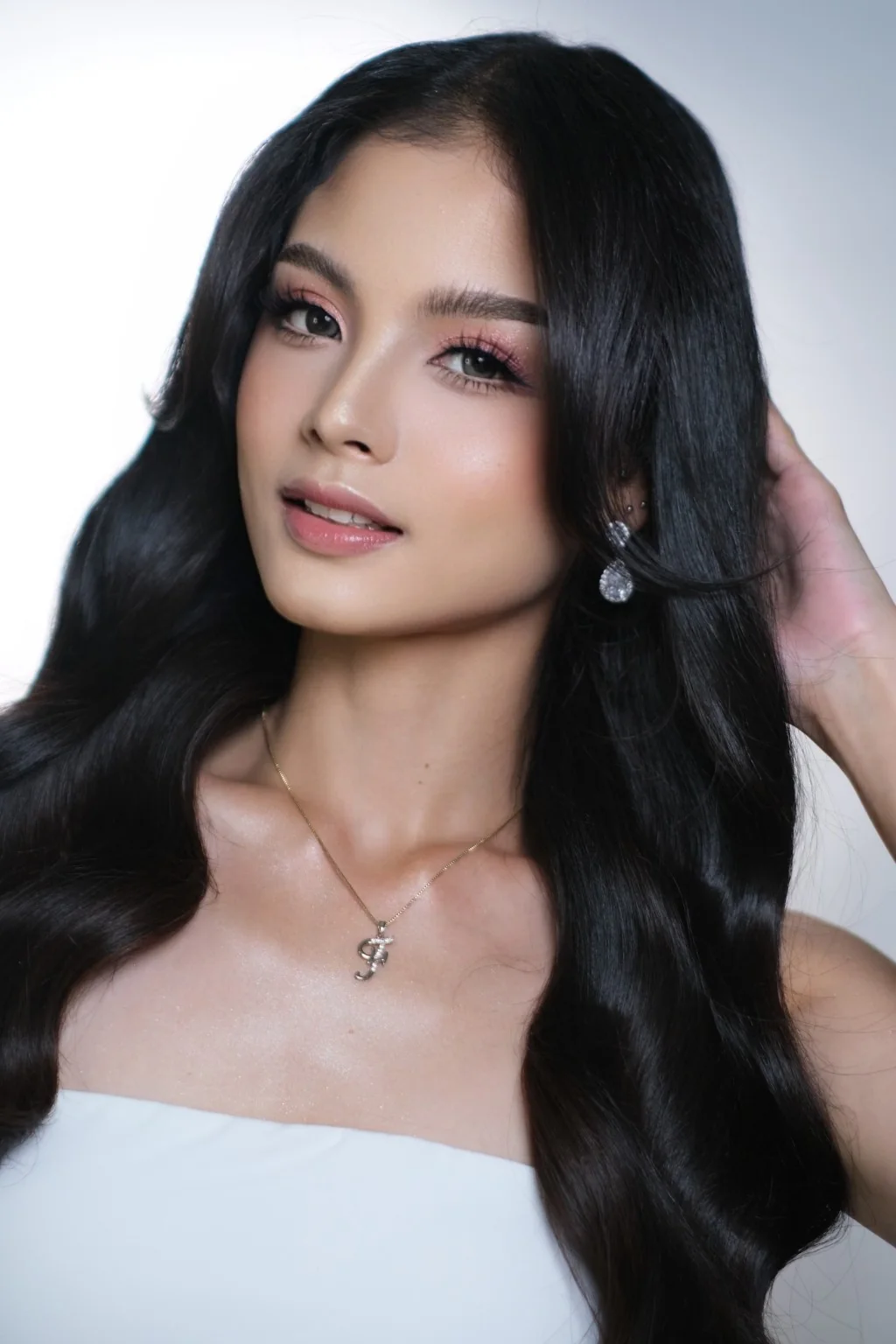 White background beauty portrait